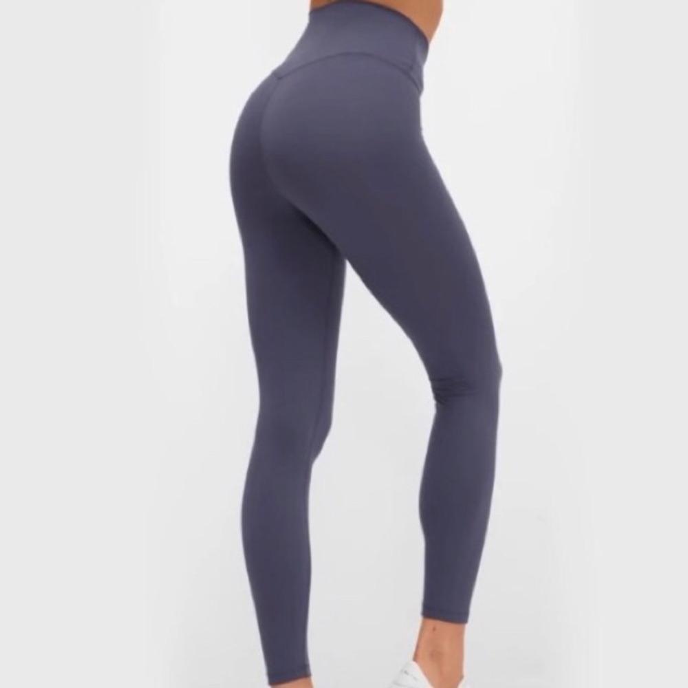 2 for $15🎈Yoga gym legging in lilac gray.